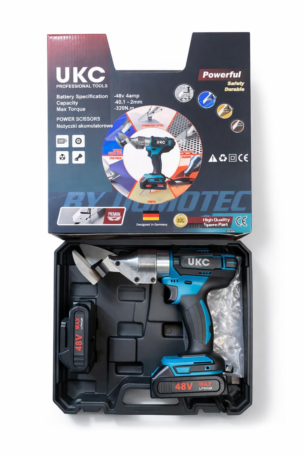 Akku-Schlagschrauber 100V im Koffer-Set mit Zubehör